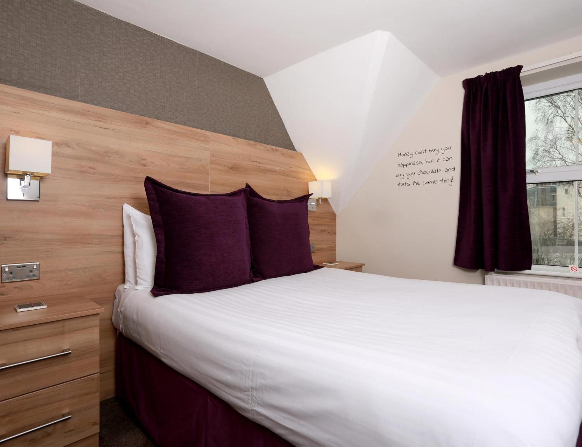 The Chocolate Box Hotel Борнмът Стая снимка